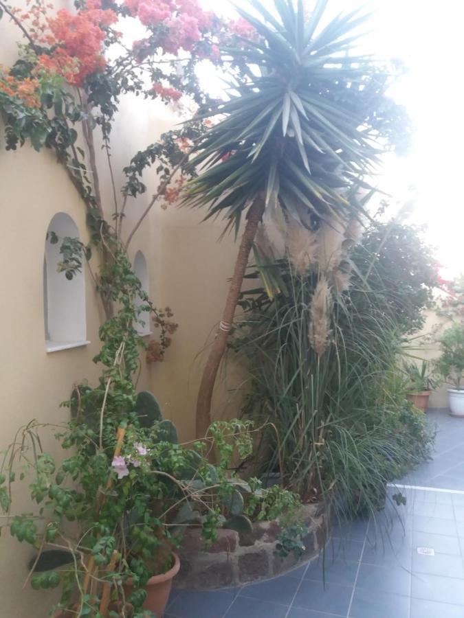 Ξενοδοχείο με διαμερίσματα Ersi 3*